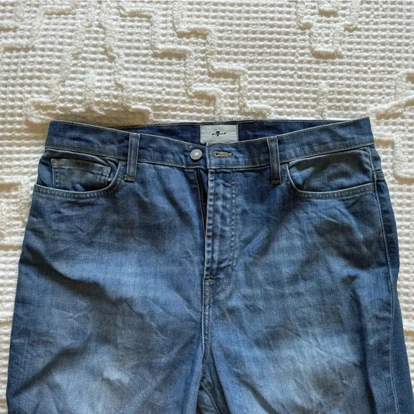 7 for Man Kind Jeans.   Smoke free home.  Great condition. - Picture 3 of 8